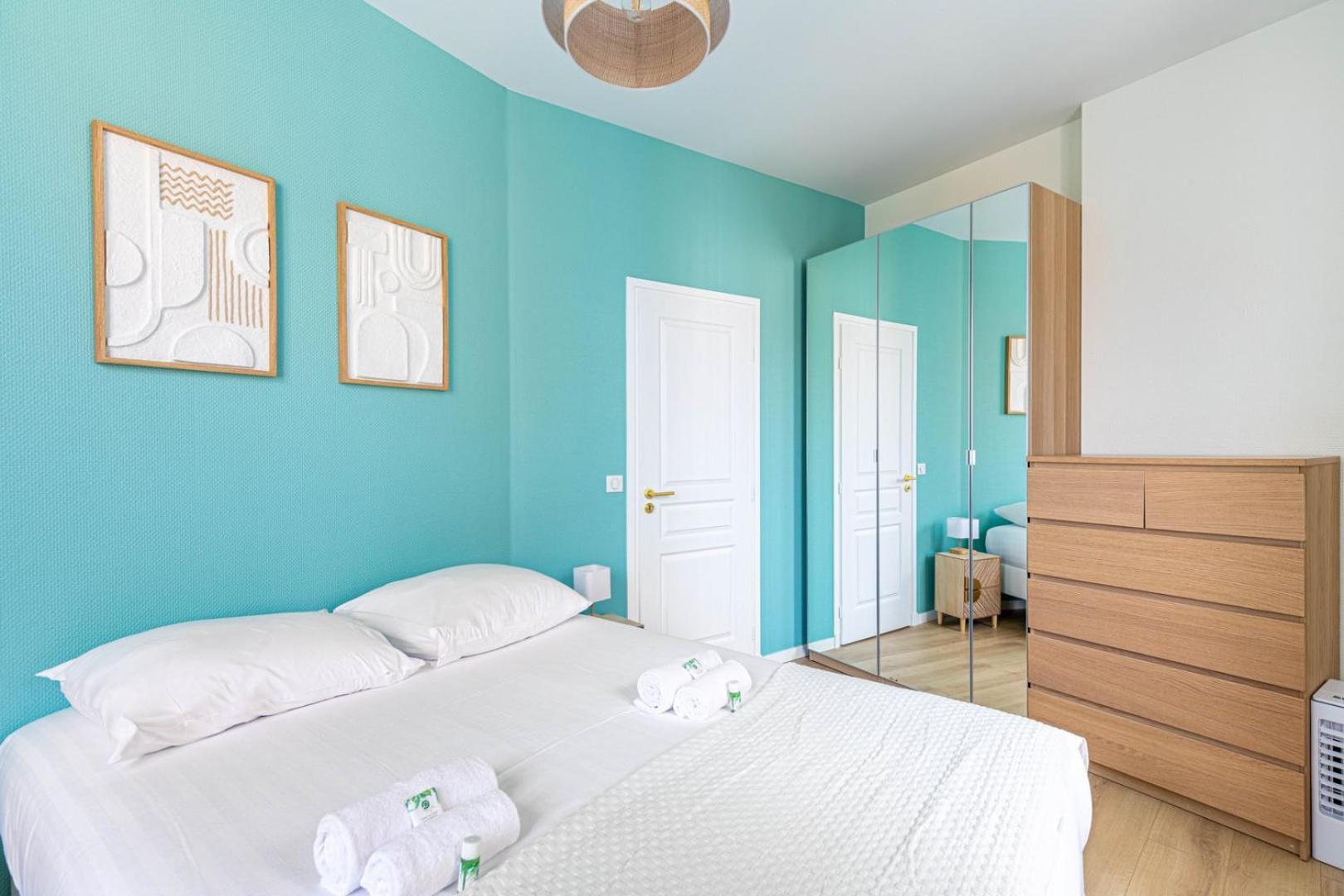 Апартаменты Guestready - Apt Moderne - Direct Champs Elysees Клиши Экстерьер фото