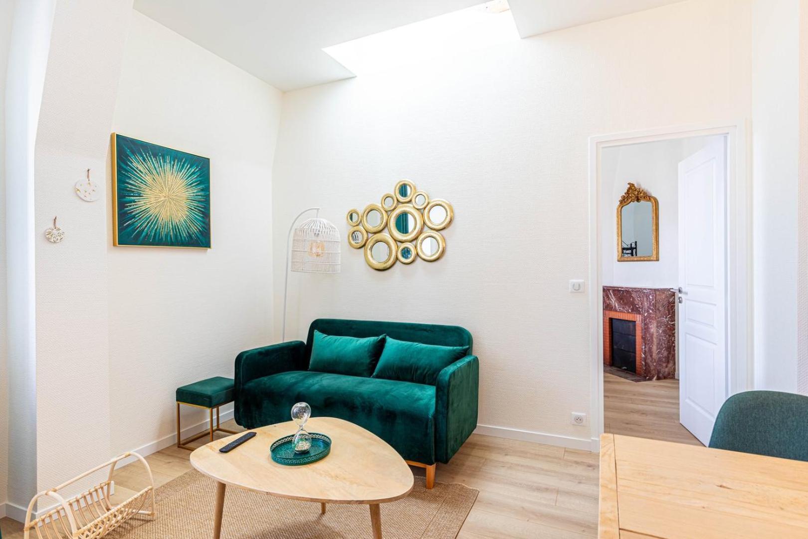Апартаменты Guestready - Apt Moderne - Direct Champs Elysees Клиши Экстерьер фото